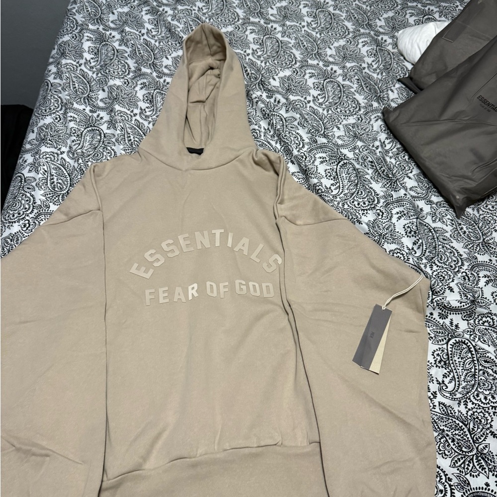 FEAR OF GOD ESSENTIALS